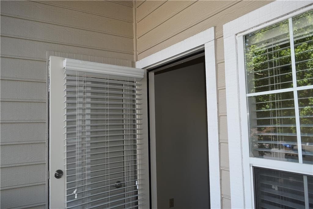 1 bedroom, 1 bathroom, 546 sq ft condominium for sale at 1250 Parkwood Circle 1102, Atlanta, GA 30339 — photo 7