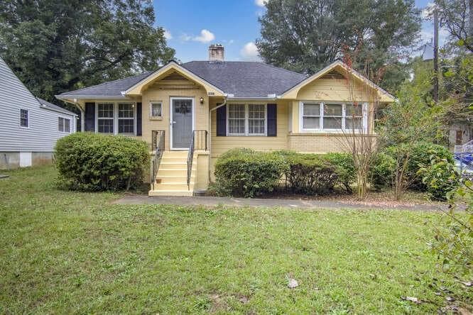 2 bedroom, 2 bathroom, 1,456 sq ft single family residence for sale at 1778 Campbellton Road, Atlanta, GA 30311 — photo 1 of 43