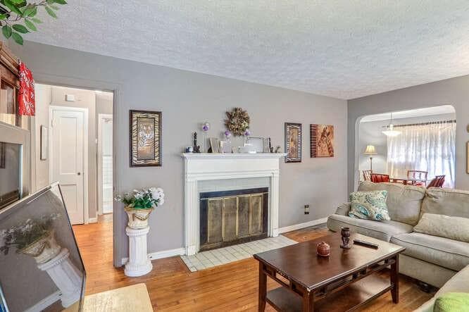 2 bedroom, 2 bathroom, 1,456 sq ft single family residence for sale at 1778 Campbellton Road, Atlanta, GA 30311 — photo 6