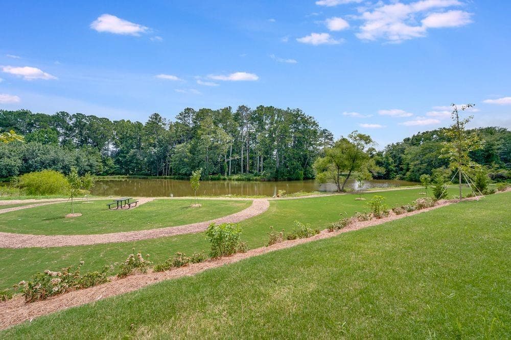 3 bedroom, 3 bathroom, 2,019 sq ft single family residence for sale at 1683 Fawlocke Run, Loganville, GA 30052 — photo 8