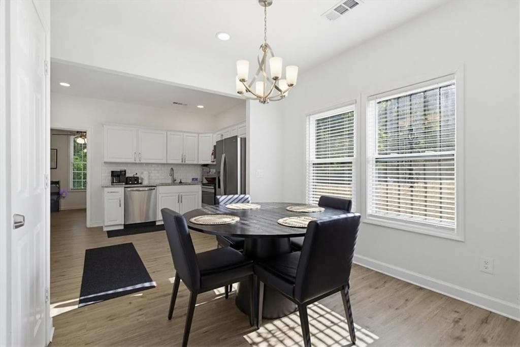 4 bedroom, 3 bathroom, 1,663 sq ft single family residence for sale at 1967 Detroit Avenue, Atlanta, GA 30314 — photo 8