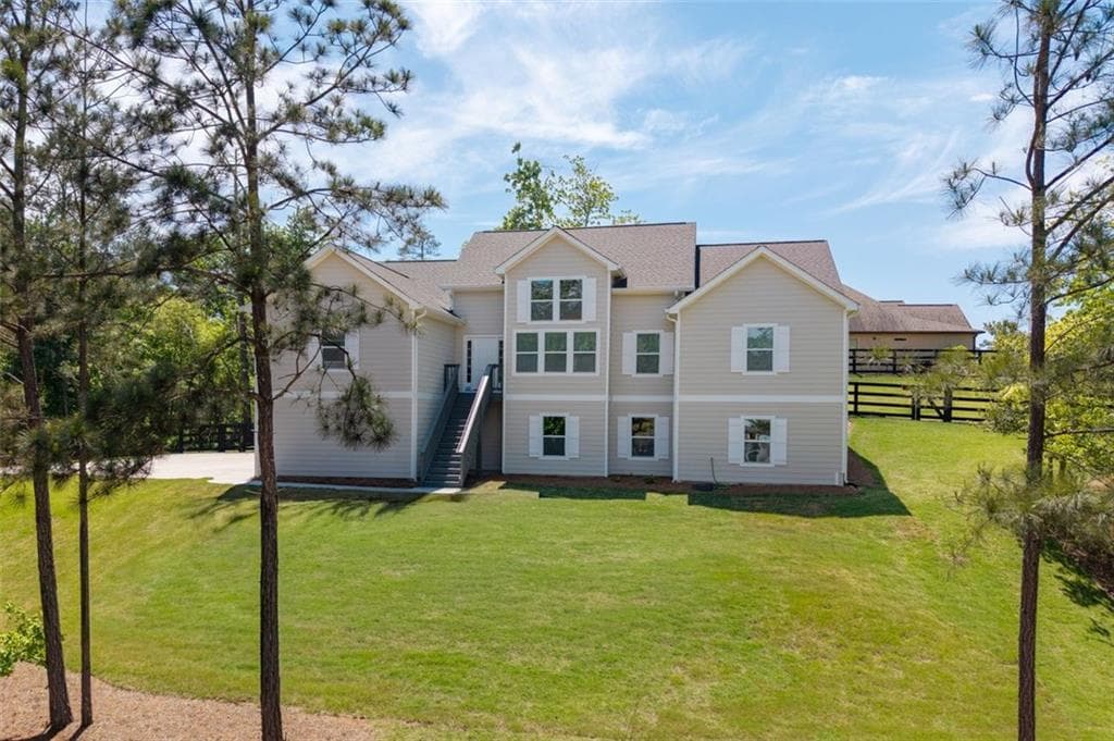 4 bedroom, 3 bathroom, 2,370 sq ft single family residence for sale at 939 Whistler Lane, Canton, GA 30114 — photo 1 of 51