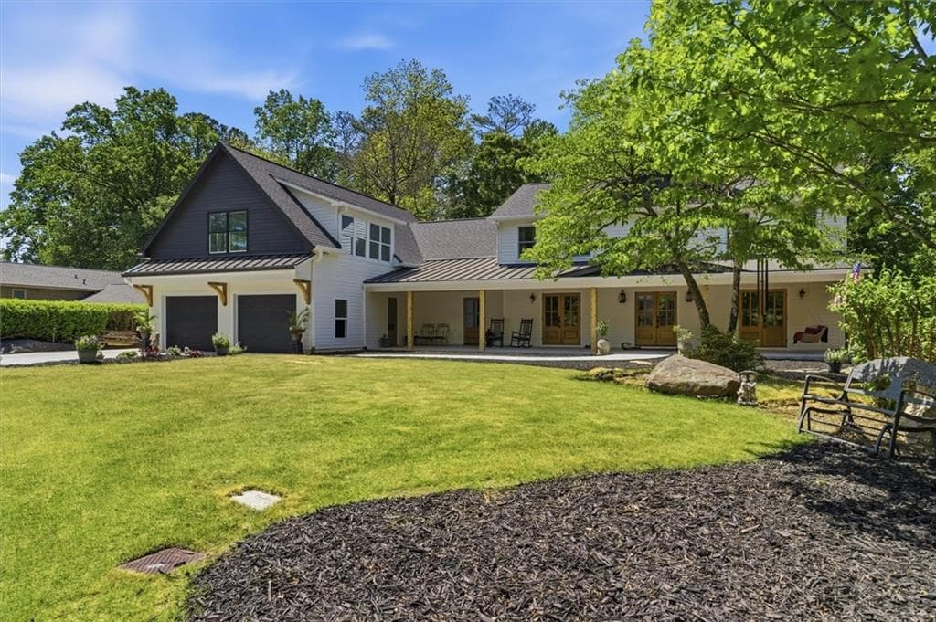 6 bedroom, 6 bathroom, 4,926 sq ft single family residence for sale at 3685 High Green Drive, Marietta, GA 30068 — photo 4