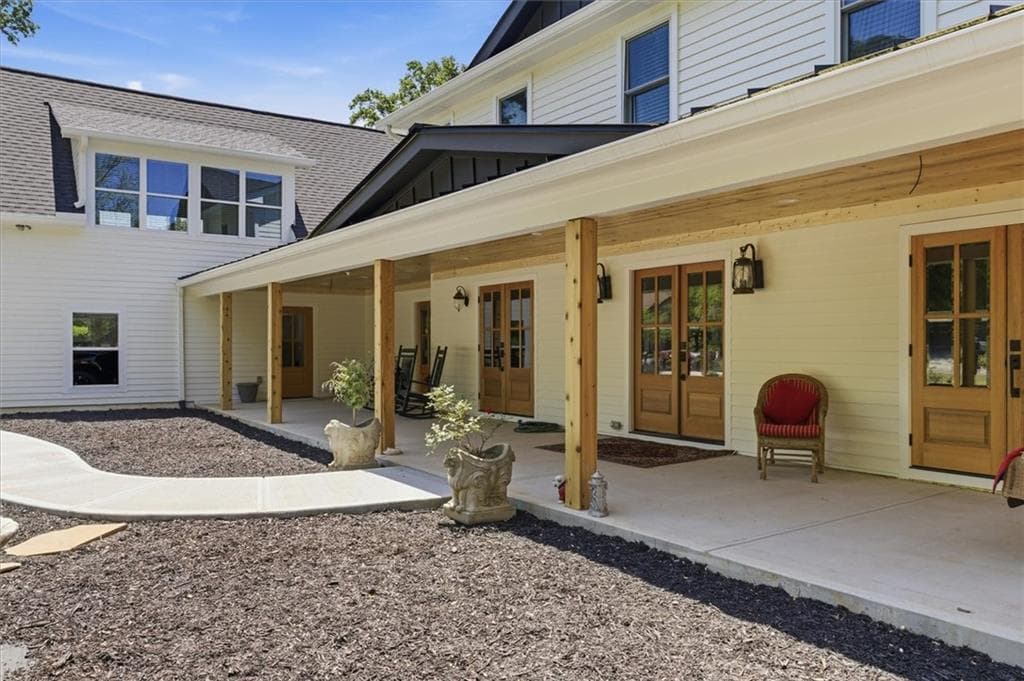6 bedroom, 6 bathroom, 4,926 sq ft single family residence for sale at 3685 High Green Drive, Marietta, GA 30068 — photo 8