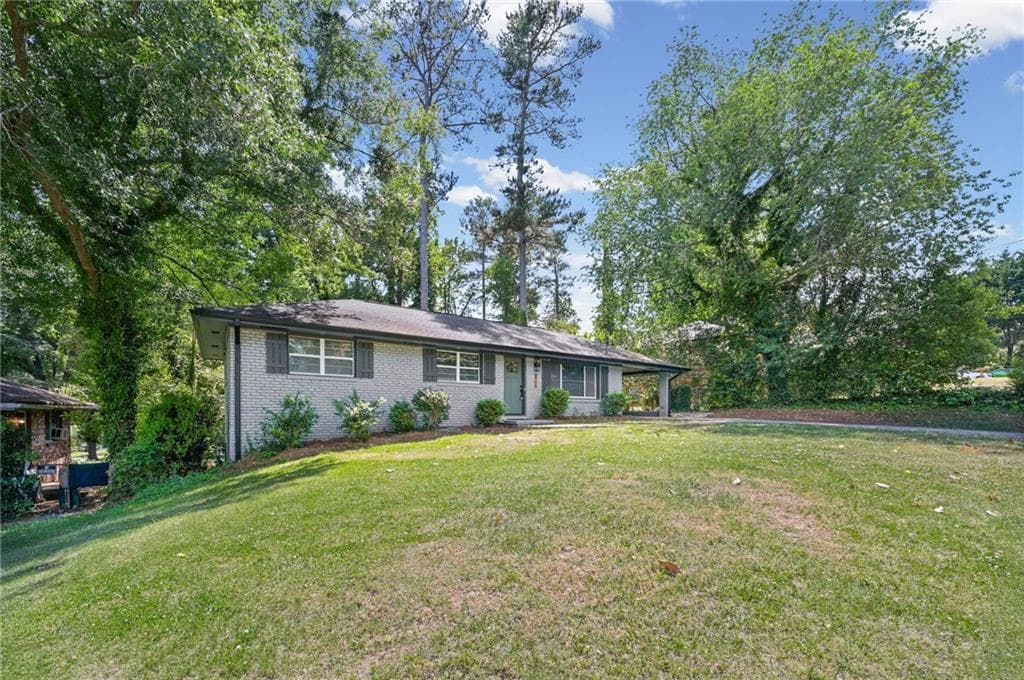 3 bedroom, 2 bathroom, 1,434 sq ft single family residence for sale at 3191 Gay Drive, Decatur, GA 30032 — photo 5