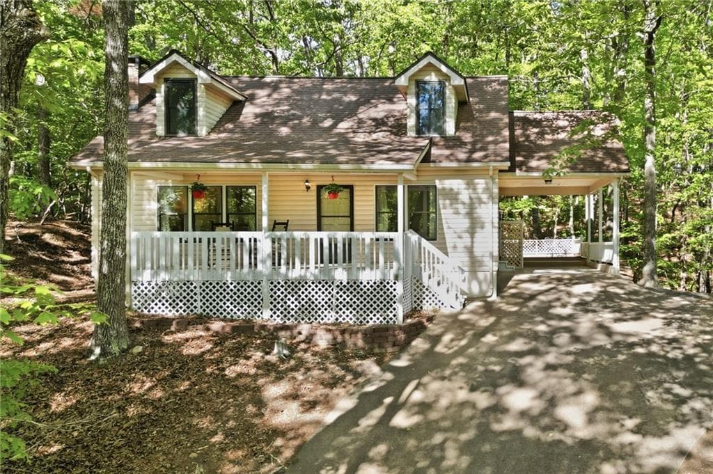 3 bedroom, 2 bathroom, 1,460 sq ft single family residence sold at 147 Lone Bear Drive, Waleska, GA 30183