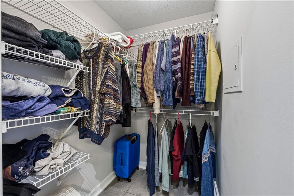 1 bedroom, 1 bathroom, 775 sq ft condominium for sale at 800 Peachtree Street 1517, Atlanta, GA 30308 — photo 6