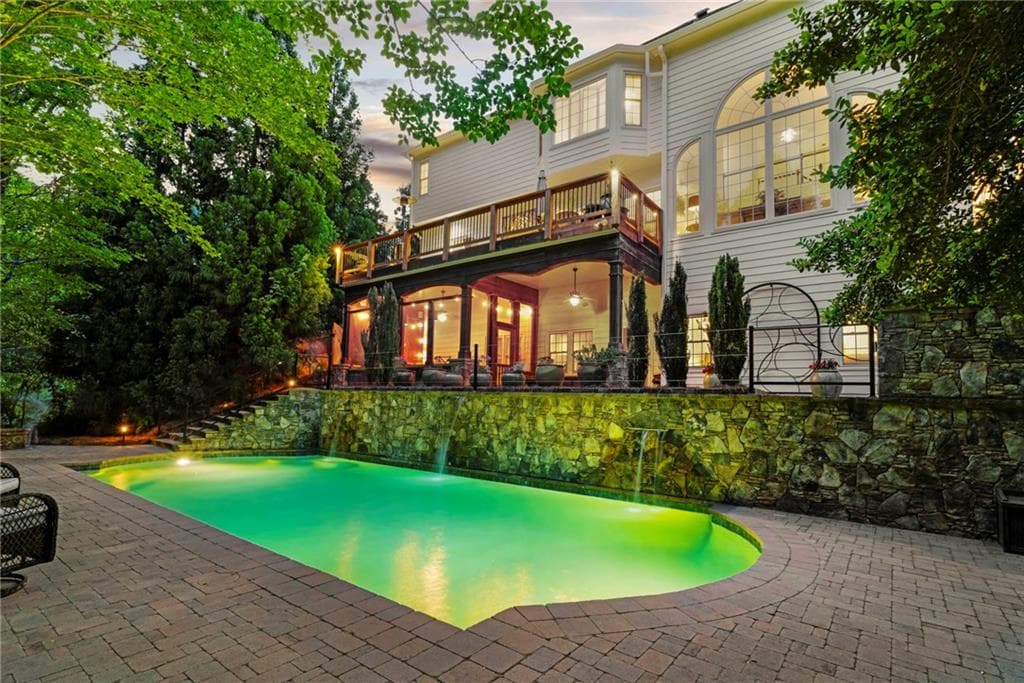 5 bedroom, 5 bathroom, 4,596 sq ft single family residence sold at 5555 Hampstead Way, Johns Creek, GA 30097