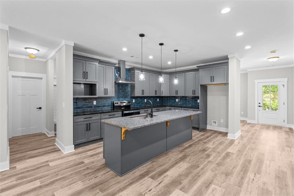 4 bedroom, 3 bathroom, 2,276 sq ft single family residence for sale at 10041 Lakeview Parkway, Villa Rica, GA 30180 — photo 9