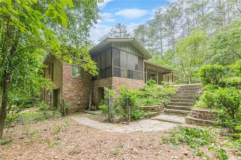 2 bedroom, 4 bathroom, 2,480 sq ft single family residence for sale at 729 Ga-92, Fayetteville, GA 30214 — photo 4