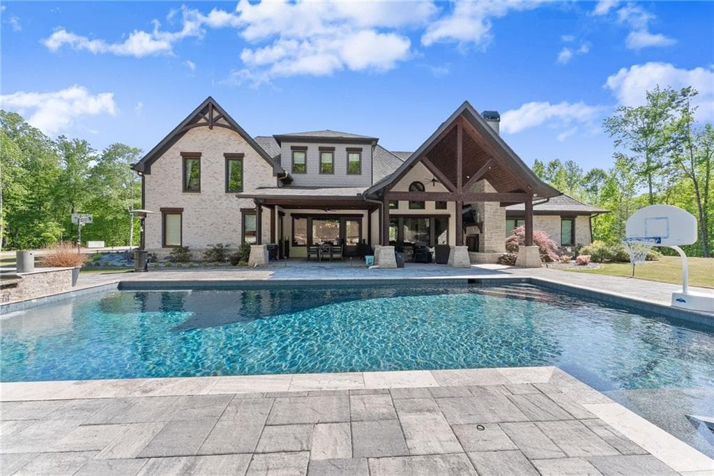 7 bedroom, 7 bathroom, 6,302 sq ft single family residence for sale at 3263 Tanners Mill Road, Gainesville, GA 30507 — photo 2