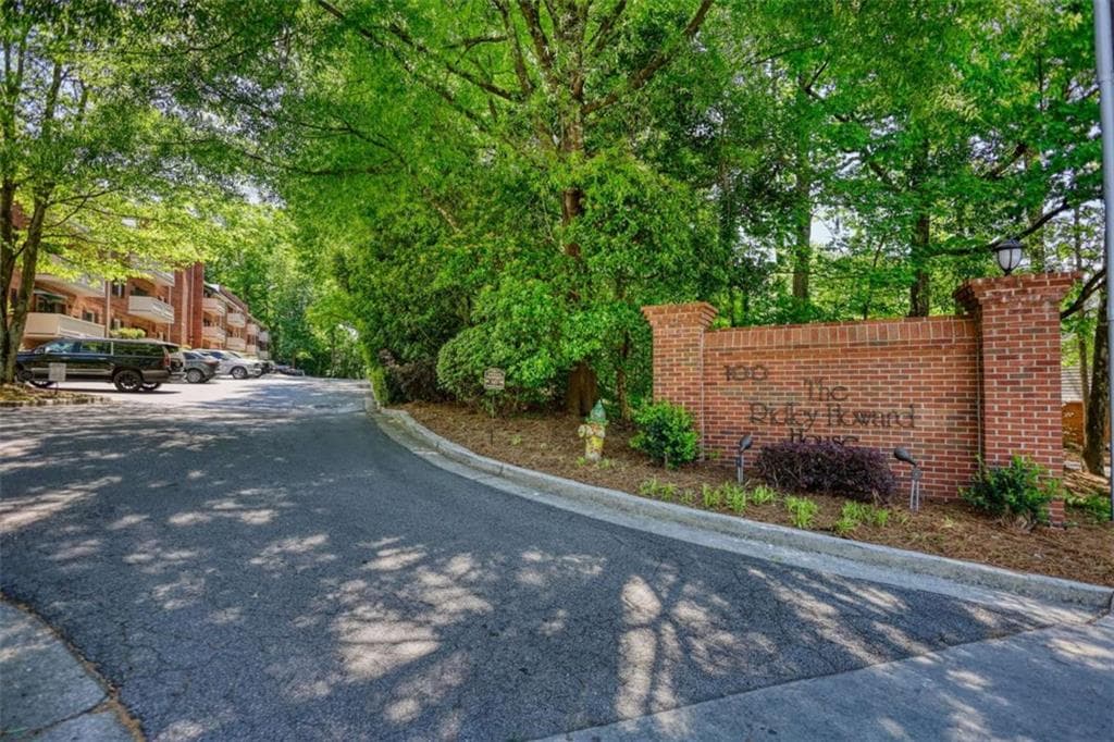 2 bedroom, 2 bathroom, 1,288 sq ft condominium for sale at 107 Ridley Howard Court, Decatur, GA 30030 — photo 6