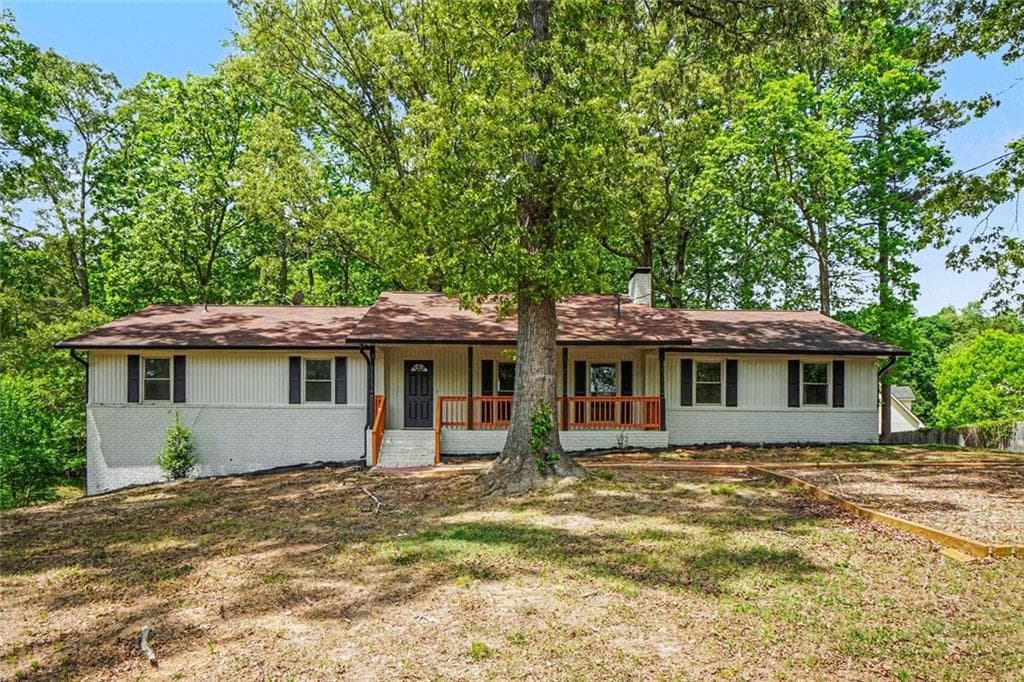 5 bedroom, 3 bathroom, 3,608 sq ft single family residence sold at 5865 Leah Lane, Powder Springs, GA 30127
