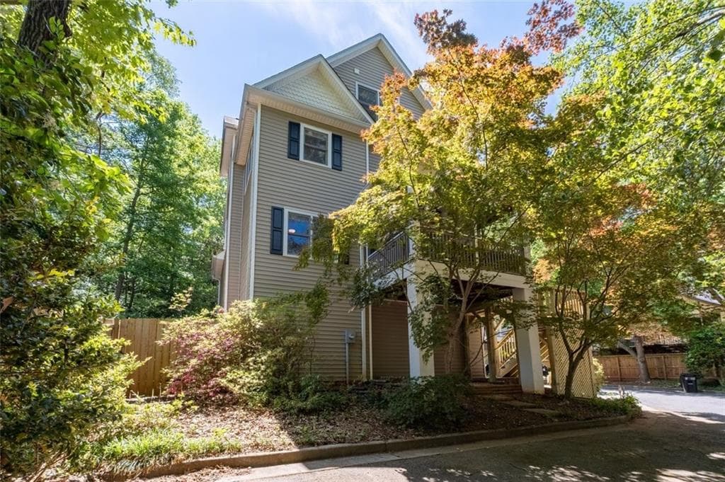 200 Glenlake Commons Drive, Decatur, GA 30030 — most recent listing photo