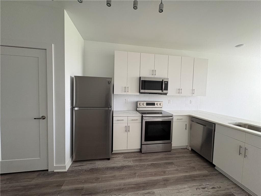 1 bedroom, 1 bathroom, 657 sq ft condominium for sale at 525 Parkway Drive 512, Atlanta, GA 30354 — photo 7