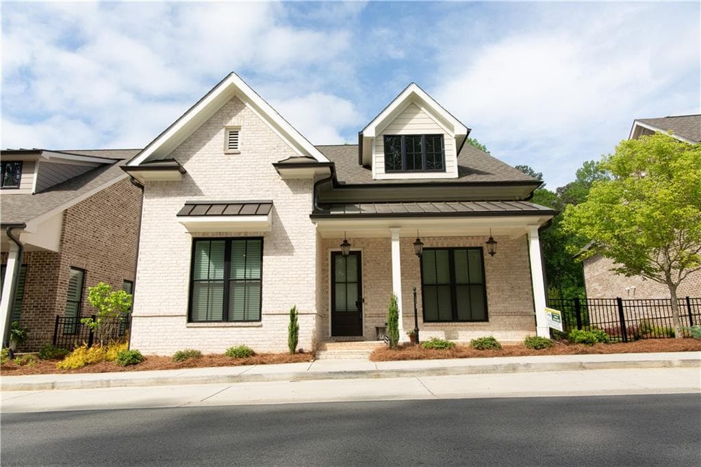3 bedroom, 4 bathroom, 2,699 sq ft single family residence for sale at 4420 Waterside Parkway, Peachtree Corners, GA 30092