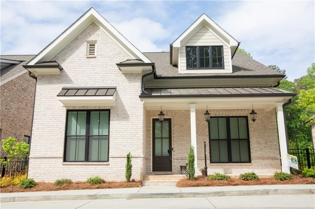3 bedroom, 4 bathroom, 2,699 sq ft single family residence for sale at 4420 Waterside Parkway, Peachtree Corners, GA 30092 — photo 2