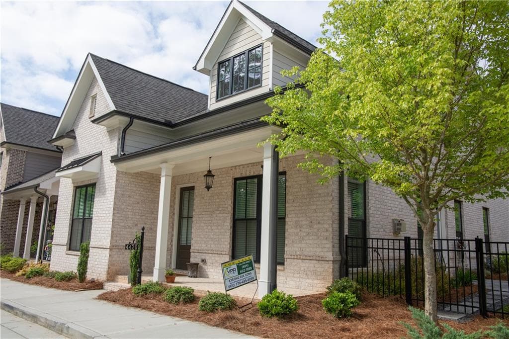 3 bedroom, 4 bathroom, 2,699 sq ft single family residence for sale at 4420 Waterside Parkway, Peachtree Corners, GA 30092 — photo 3