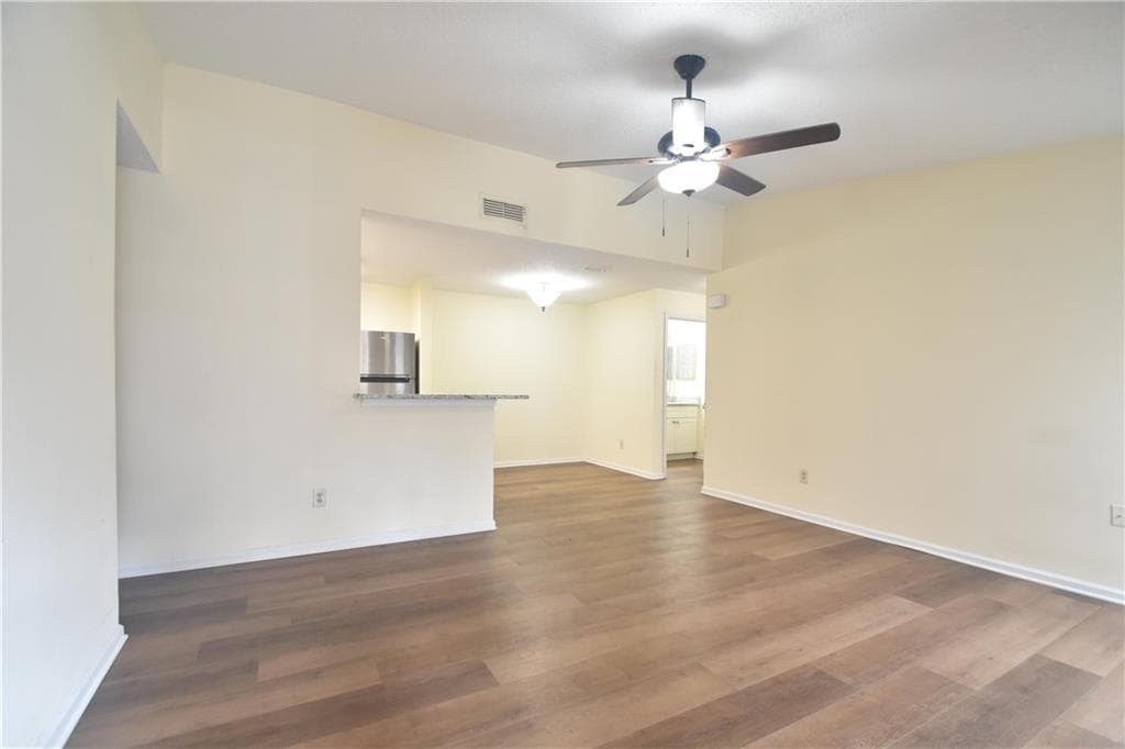 2 bedroom, 2 bathroom, 1,032 sq ft condominium for rent at 310 Granville 310, Sandy Springs, GA 30328 for $1,600 a month — photo 2
