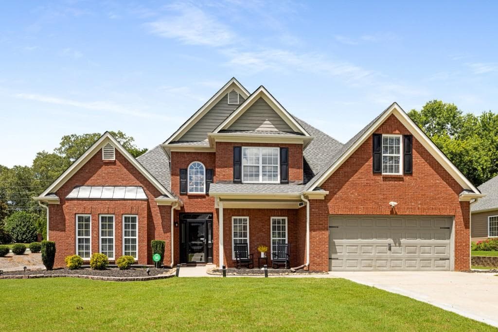 4 bedroom, 3 bathroom, 2,526 sq ft single family residence sold at 1574 Ember Oaks Circle, Powder Springs, GA 30127