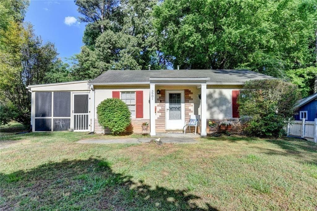 2 bedroom, 1 bathroom, 1,084 sq ft single family residence sold at 3981 Forrest Court, Atlanta, GA 30341