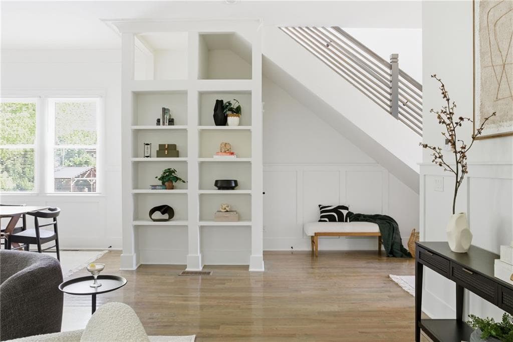 4 bedroom, 3 bathroom, 2,500 sq ft single family residence for sale at 961 Ashby Circle, Atlanta, GA 30314 — photo 5