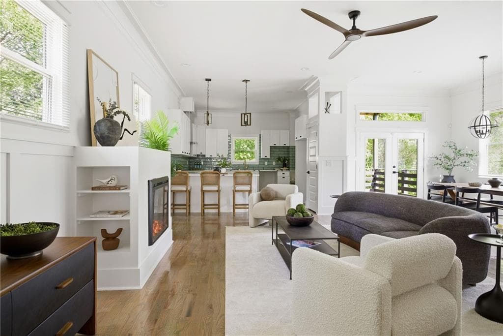 4 bedroom, 3 bathroom, 2,500 sq ft single family residence for sale at 961 Ashby Circle, Atlanta, GA 30314 — photo 3