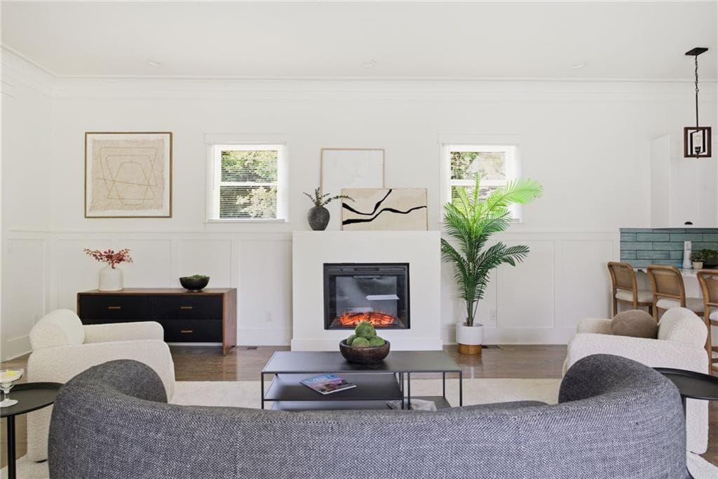 4 bedroom, 3 bathroom, 2,500 sq ft single family residence for sale at 961 Ashby Circle, Atlanta, GA 30314 — photo 6