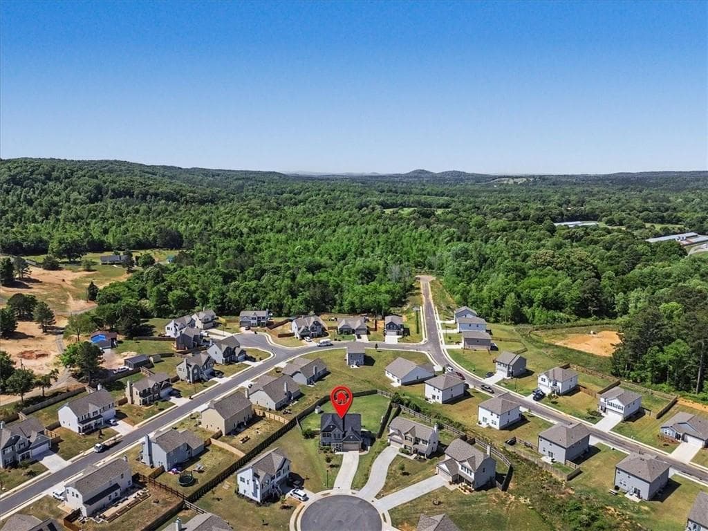 5 bedroom, 3 bathroom, 2,400 sq ft single family residence under contract at 22 Belfield Court, Adairsville, GA 30103 — photo 4