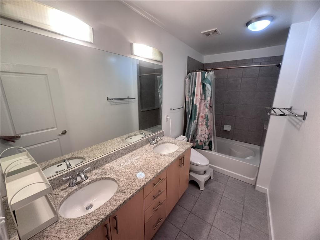 2 bedroom, 2 bathroom, 1,075 sq ft condominium for rent at 400 W Peachtree Street 3511, Atlanta, GA 30308 for $2,950 a month — photo 5