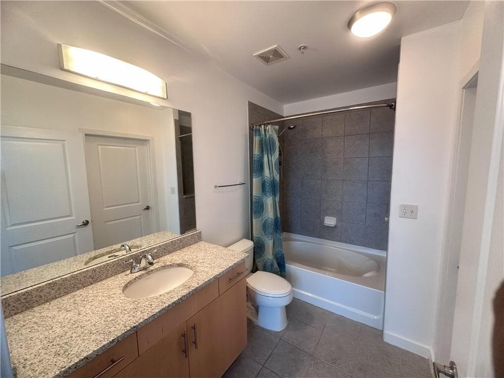 2 bedroom, 2 bathroom, 1,075 sq ft condominium for rent at 400 W Peachtree Street 3511, Atlanta, GA 30308 for $2,950 a month — photo 8