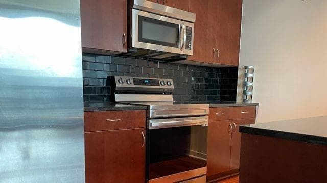 2 bedroom, 2 bathroom, 1,075 sq ft condominium for rent at 400 W Peachtree Street 3511, Atlanta, GA 30308 for $2,950 a month — photo 10