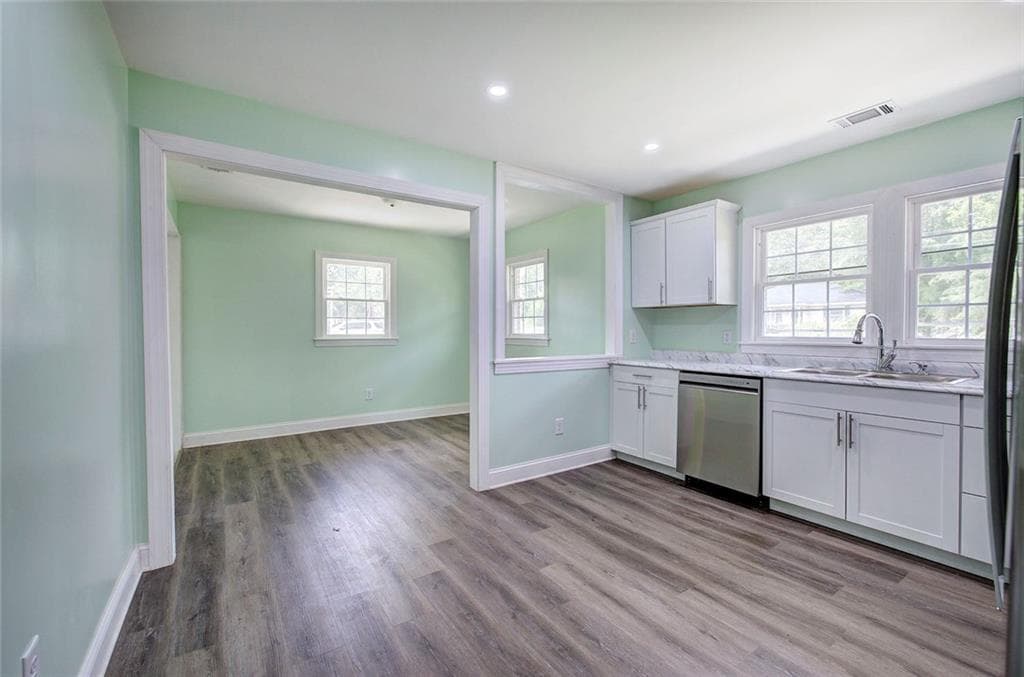 3 bedroom, 2 bathroom, 1,424 sq ft single family residence for sale at 4 Echota Circle, Rome, GA 30165 — photo 7