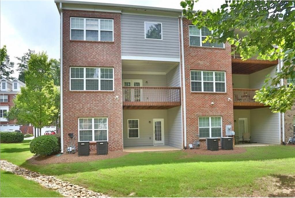 4 bedroom, 4 bathroom, 2,800 sq ft townhouse for rent at 12820 Doe Drive, Alpharetta, GA 30004 for $3,000 a month — photo 3