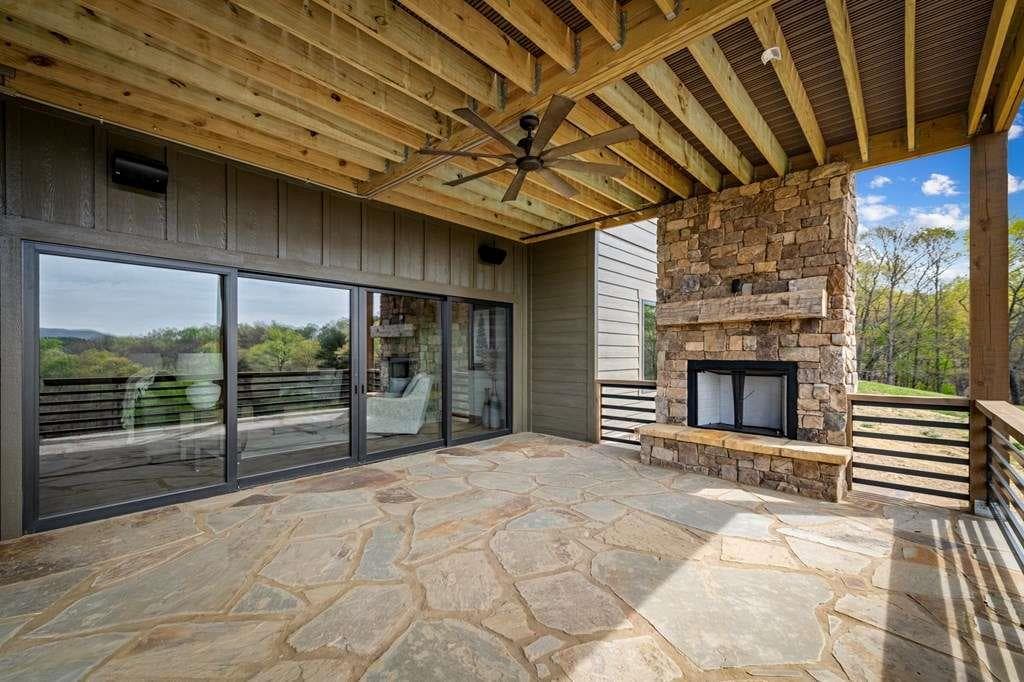 4 bedroom, 5 bathroom, 4,216 sq ft single family residence under contract at 167 Cohutta Sunset Drive, Blue Ridge, GA 30513 — photo 9