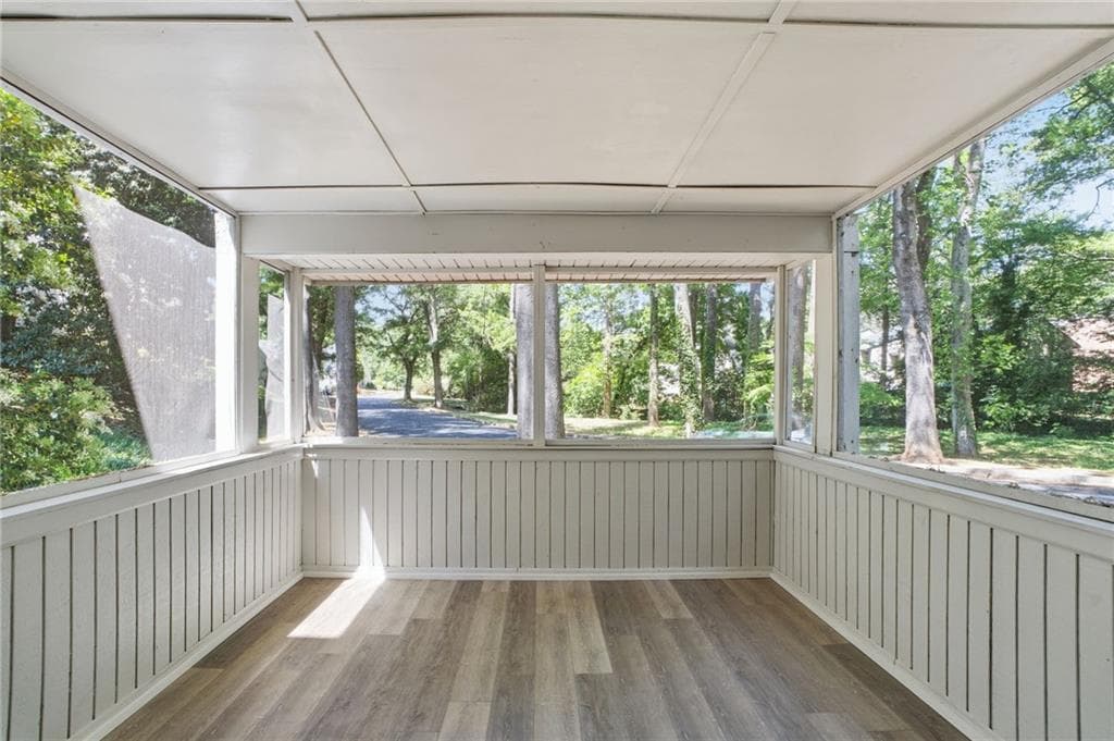 3 bedroom, 2 bathroom, 1,391 sq ft condominium under contract at 2620 Meadowlawn Drive, Marietta, GA 30067 — photo 6