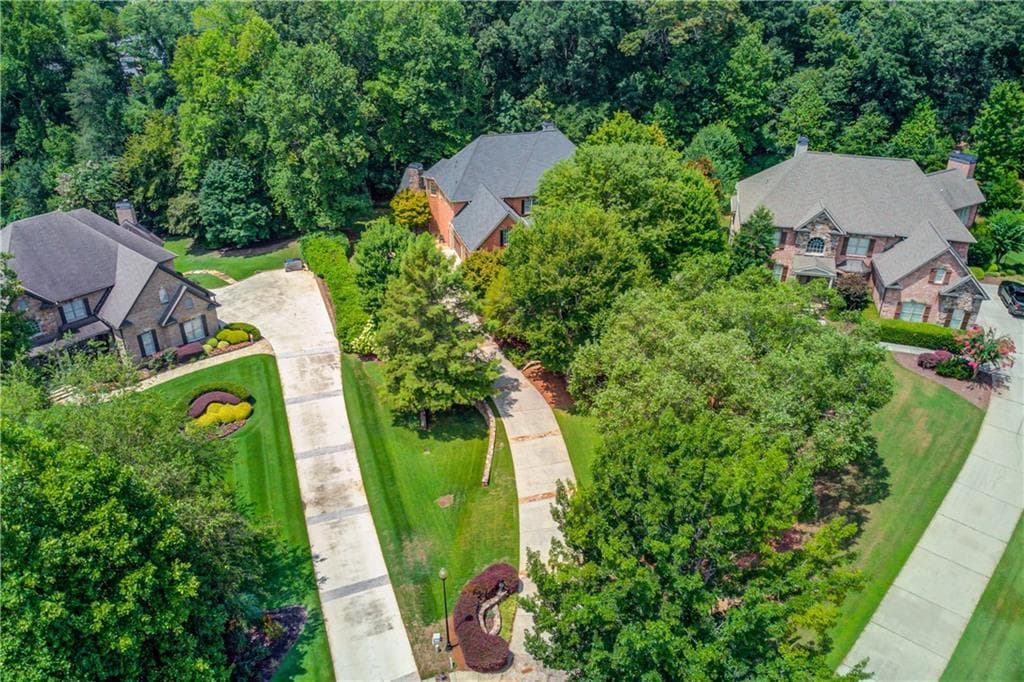 6 bedroom, 7 bathroom, 7,485 sq ft single family residence under contract at 2450 Shumard Oak Drive, Braselton, GA 30517 — photo 6