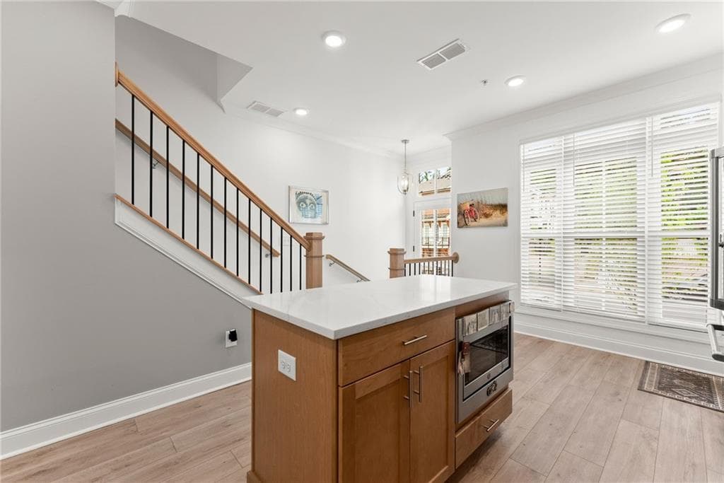 2 bedroom, 4 bathroom, 2,000 sq ft townhouse for sale at 320 Olmstead Way, Alpharetta, GA 30022 — photo 6