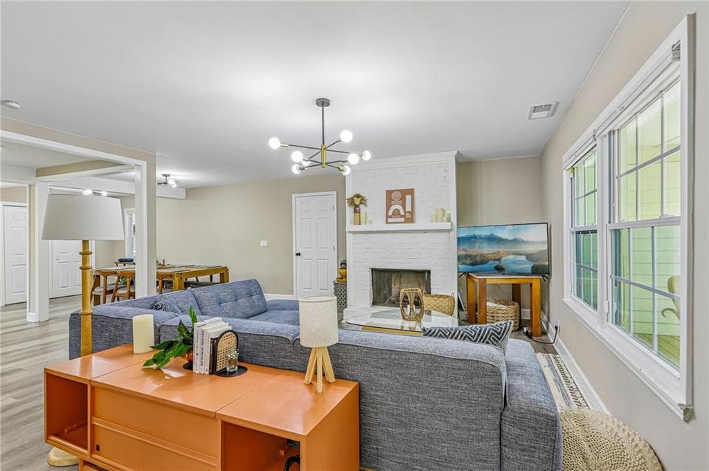 5 bedroom, 4 bathroom, 3,168 sq ft single family residence under contract at 3898 Skidmore Drive, Decatur, GA 30034 — photo 7