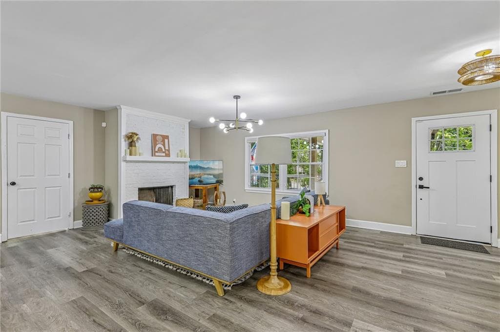 5 bedroom, 4 bathroom, 3,168 sq ft single family residence under contract at 3898 Skidmore Drive, Decatur, GA 30034 — photo 8