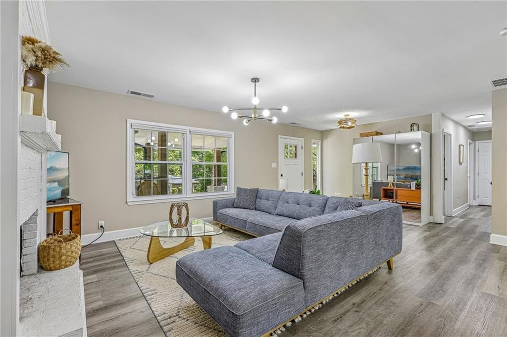 5 bedroom, 4 bathroom, 3,168 sq ft single family residence under contract at 3898 Skidmore Drive, Decatur, GA 30034 — photo 9