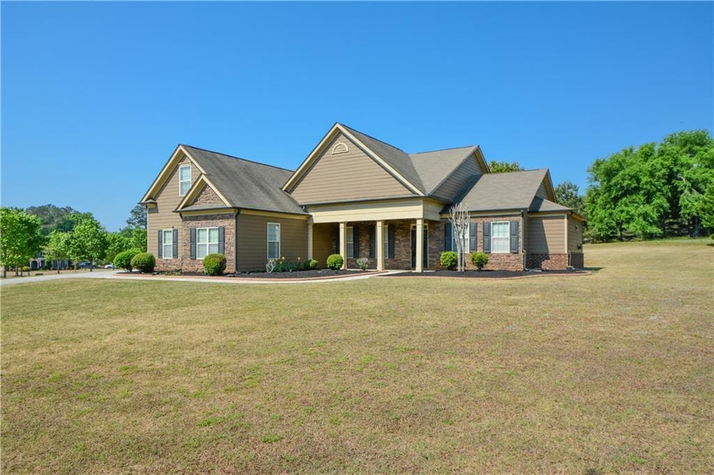 4 bedroom, 4 bathroom, 3,073 sq ft single family residence for sale at 125 Haddonstone Drive, Fayetteville, GA 30215 — photo 3