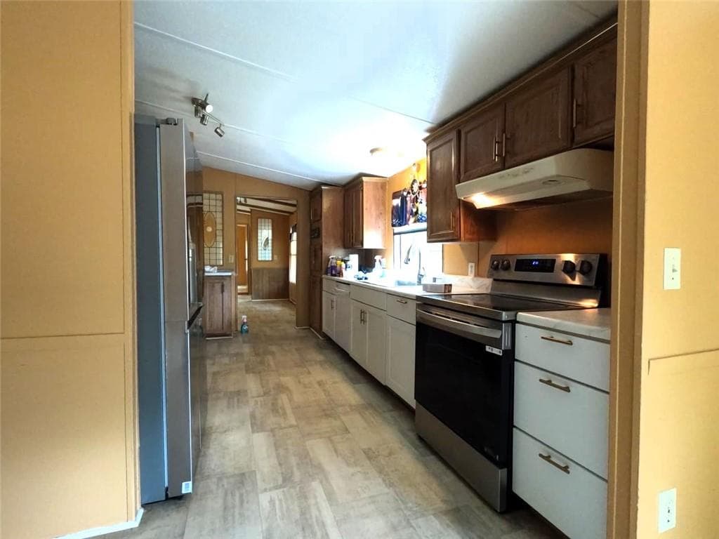 3 bedroom, 2 bathroom, 1,568 sq ft single family residence for sale at 4990 Bryant Quarter Road, Gillsville, GA 30543 — photo 4