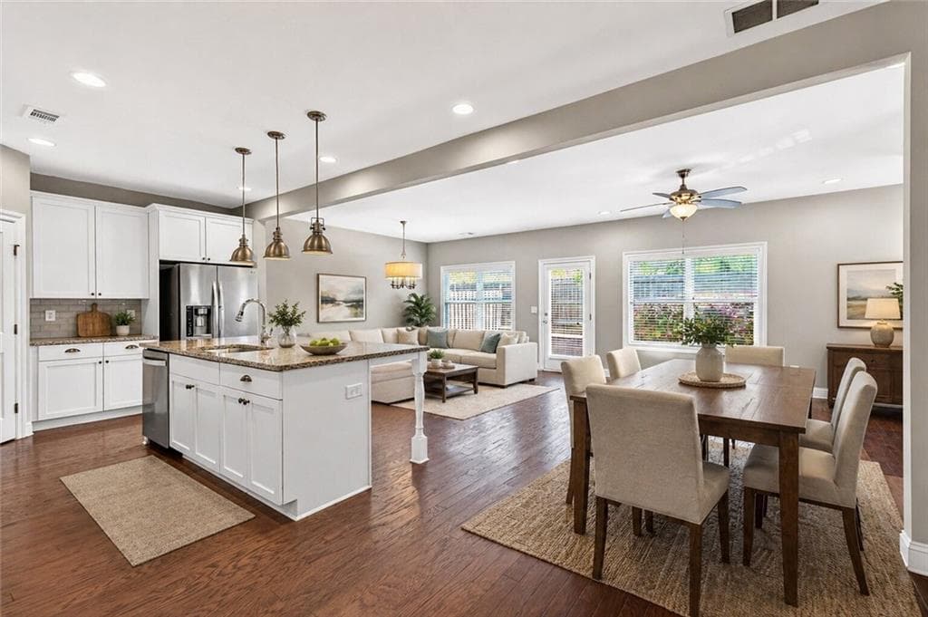 3 bedroom, 3 bathroom, 2,049 sq ft single family residence for sale at 1055 Johnson Grove, Atlanta, GA 30318 — photo 7