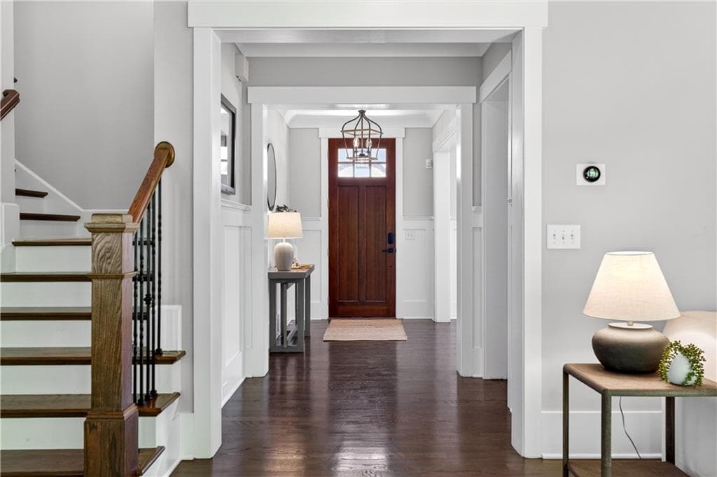 4 bedroom, 5 bathroom, 3,879 sq ft single family residence for sale at 410 Ellis Meadow Court, Marietta, GA 30064 — photo 3