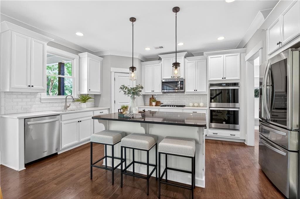 4 bedroom, 5 bathroom, 3,879 sq ft single family residence for sale at 410 Ellis Meadow Court, Marietta, GA 30064 — photo 6