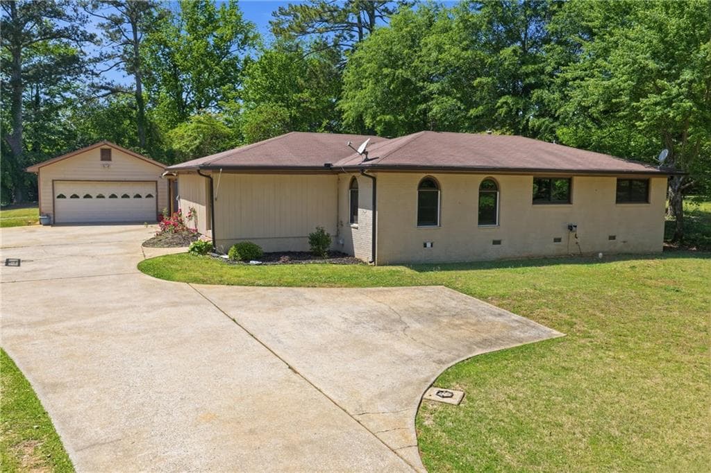 3 bedroom, 3 bathroom, 1,817 sq ft single family residence for sale at 375 Mount Tabor Church Road, Dallas, GA 30157