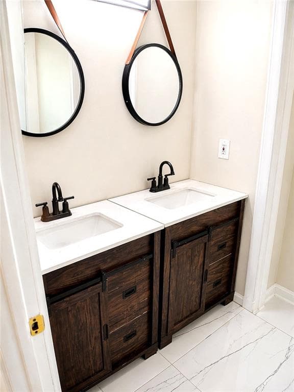 4 bedroom, 4 bathroom, 2,423 sq ft single family residence for sale at 429 Village Bluff Drive, Lawrenceville, GA 30046 — photo 6