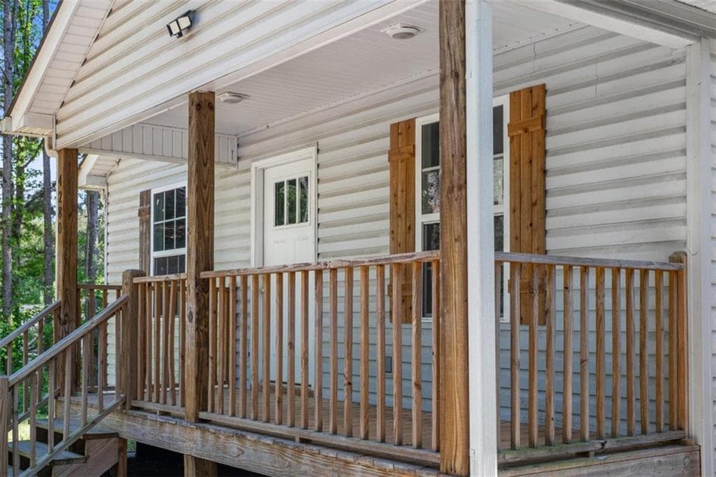 3 bedroom, 2 bathroom, 1,248 sq ft single family residence for sale at 4280 Old Dixie Highway, Dalton, GA 30721 — photo 3