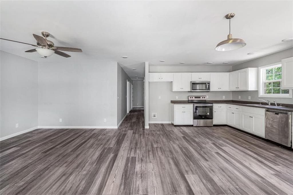 3 bedroom, 2 bathroom, 1,248 sq ft single family residence for sale at 4280 Old Dixie Highway, Dalton, GA 30721 — photo 7